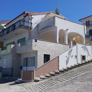 Karmen Apartman Trogir